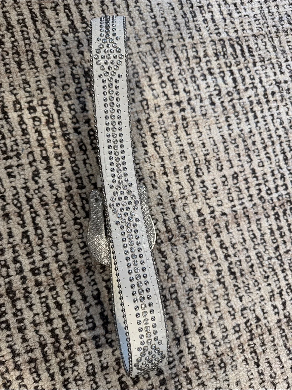 N/A stylish white